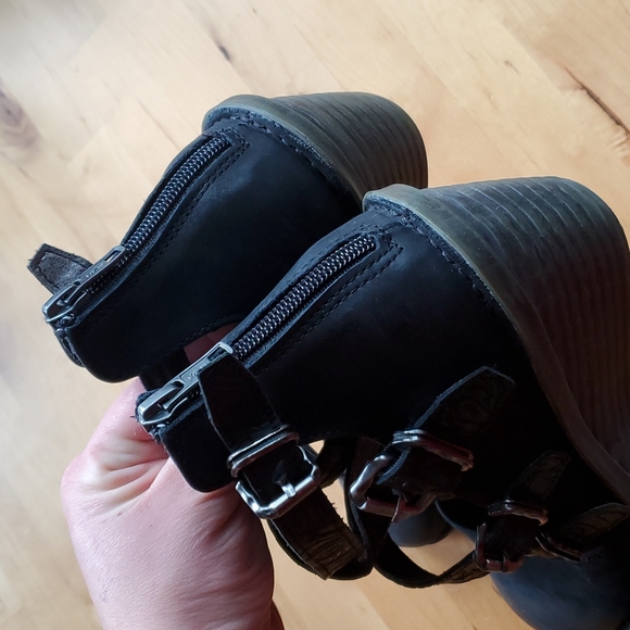 Biker Moto wedge buckle heels - Picture 5 of 6